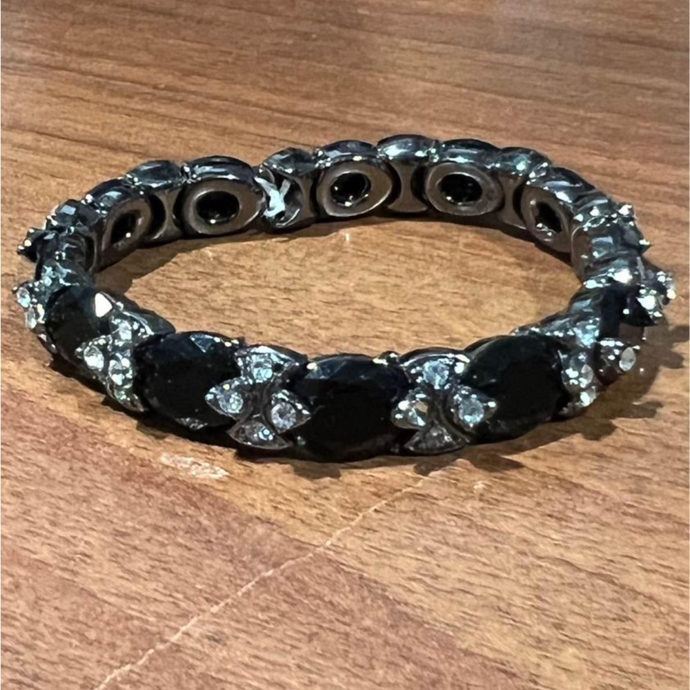 Vintage Black Gunmetal & Rhinestone Encrusted Elegant
Stretch Bracelet